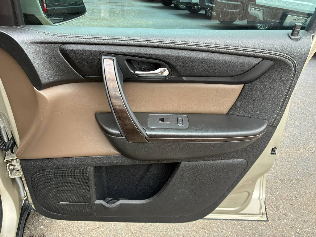 Photo 17 of this GMC ACADIA