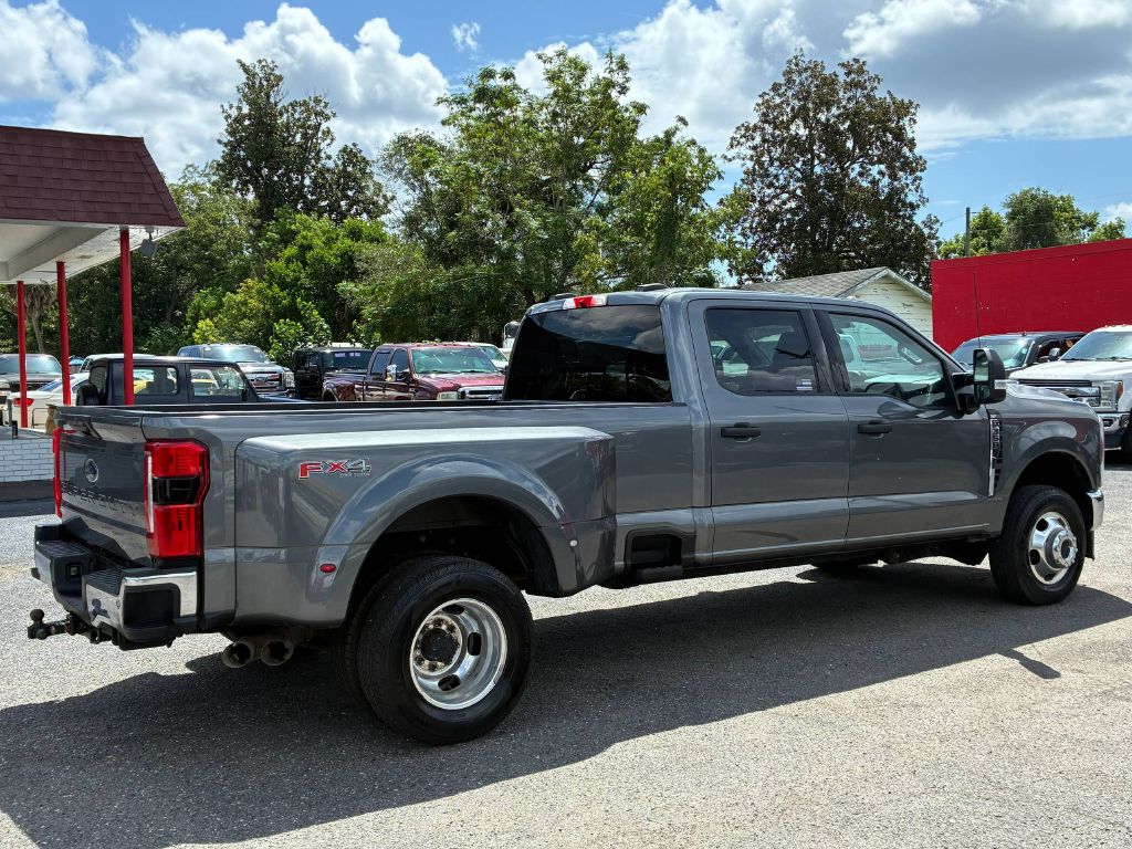 Photo 6 of this FORD F350 SUPER DUTY
