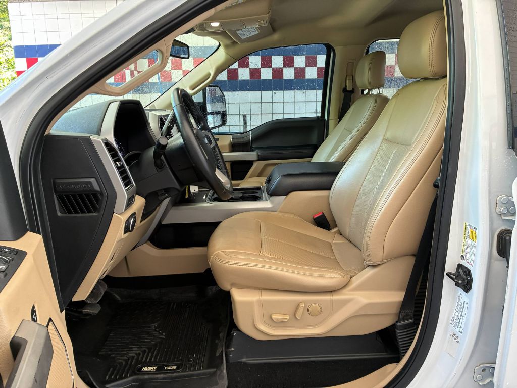 Photo 9 of this FORD F250 SUPER DUTY