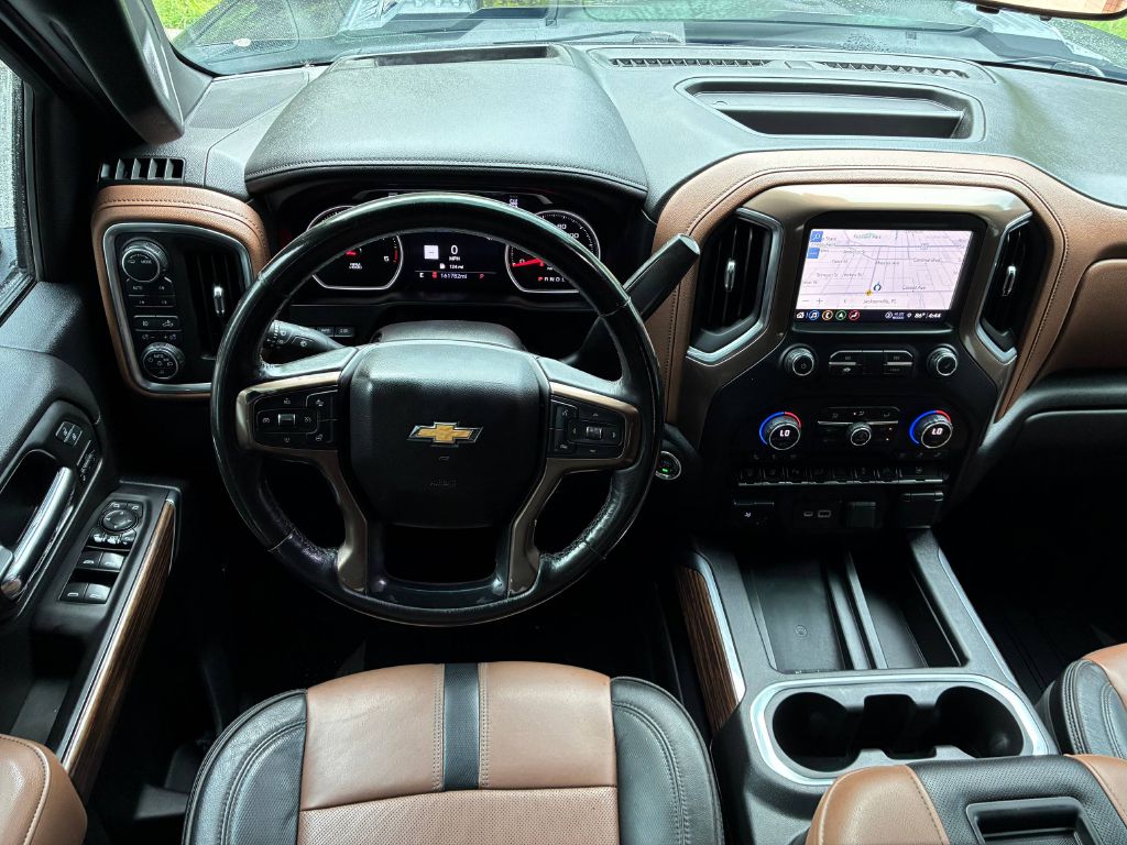 Photo 17 of this CHEVROLET SILVERADO 2500