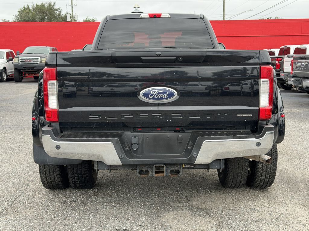 Photo 5 of this FORD F350 SUPER DUTY