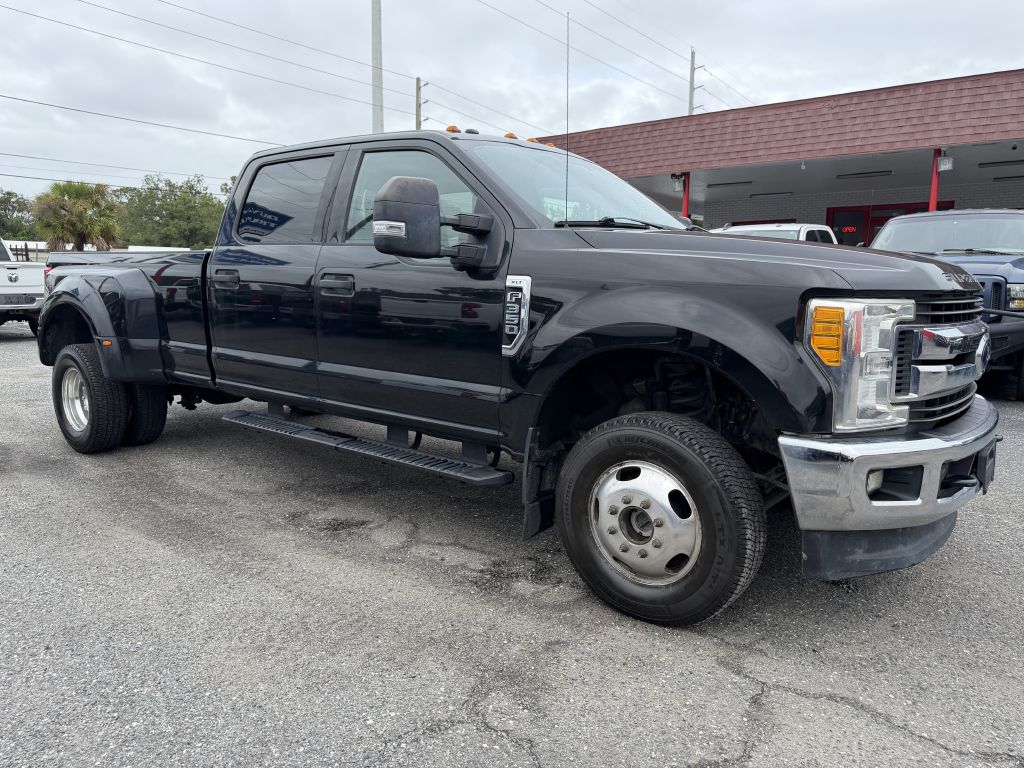 Photo 9 of this FORD F350 SUPER DUTY
