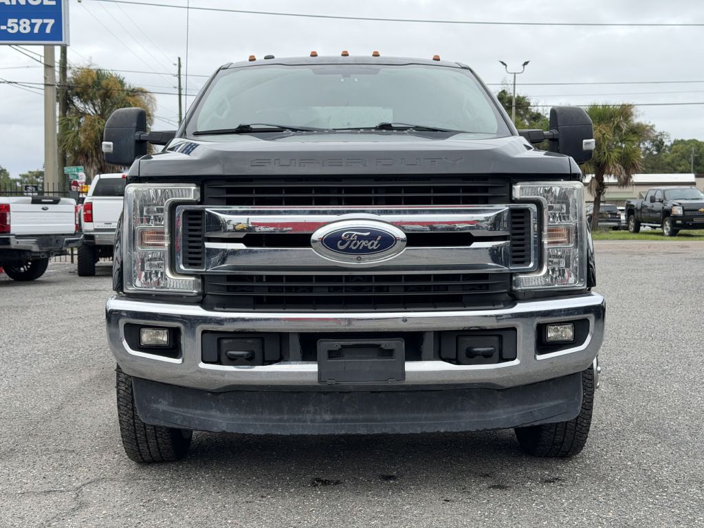 Photo 11 of this FORD F350 SUPER DUTY