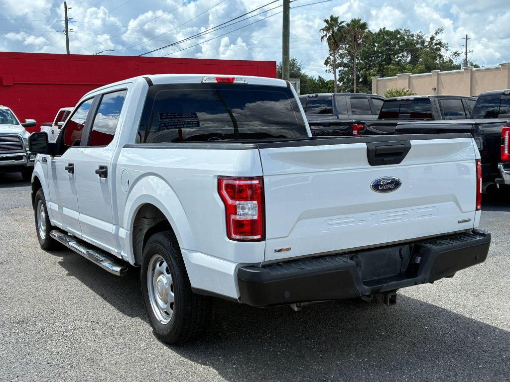 Photo 4 of this FORD F150