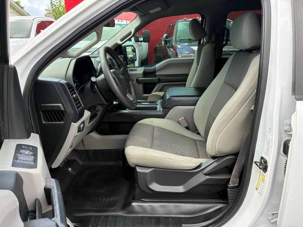 Photo 10 of this FORD F150