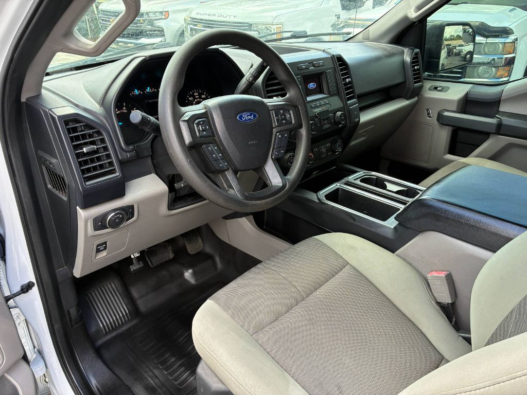 Photo 11 of this FORD F150