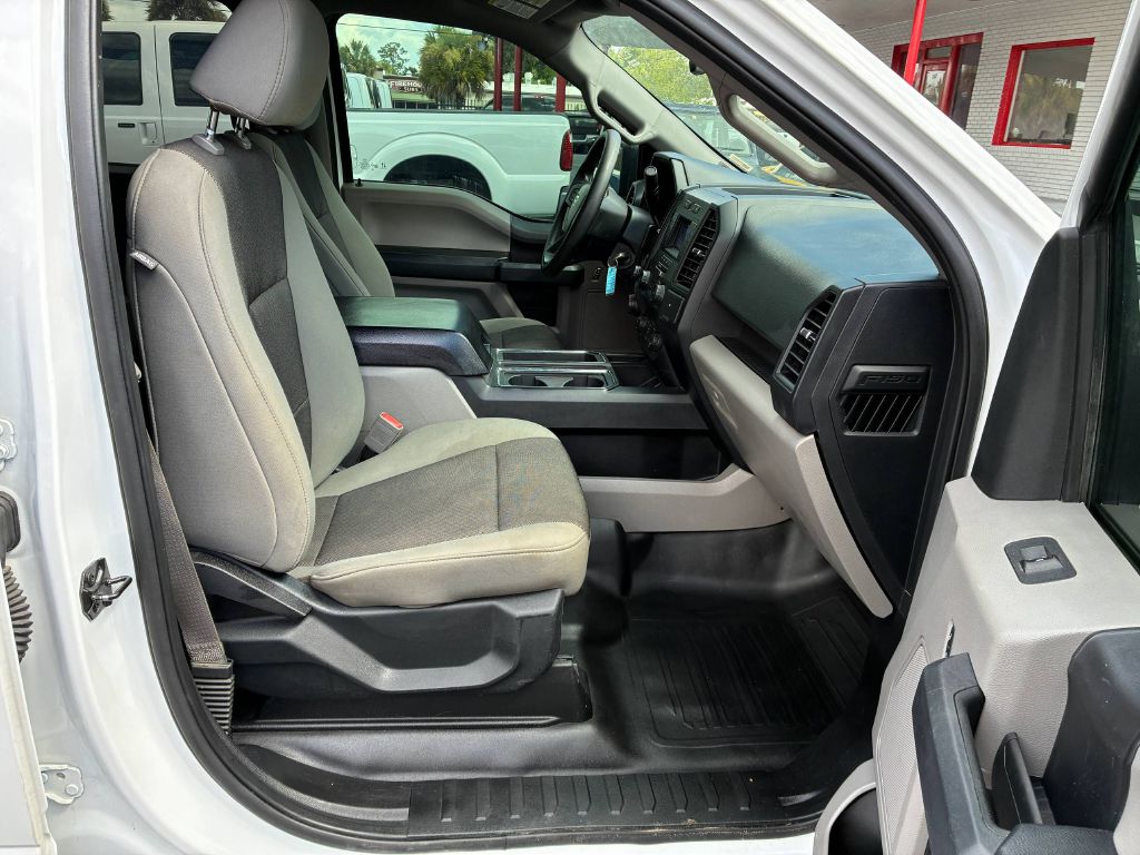 Photo 15 of this FORD F150