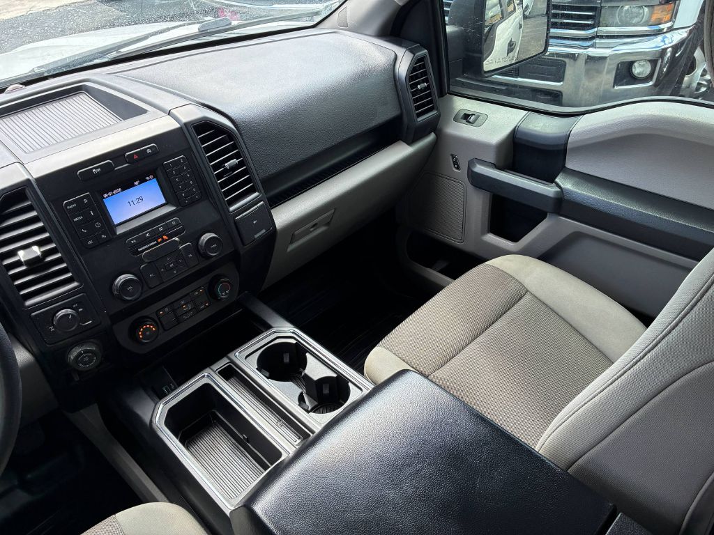 Photo 19 of this FORD F150