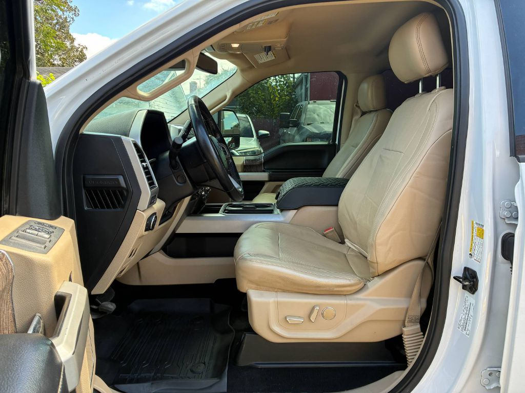 Photo 9 of this FORD F250 SUPER DUTY