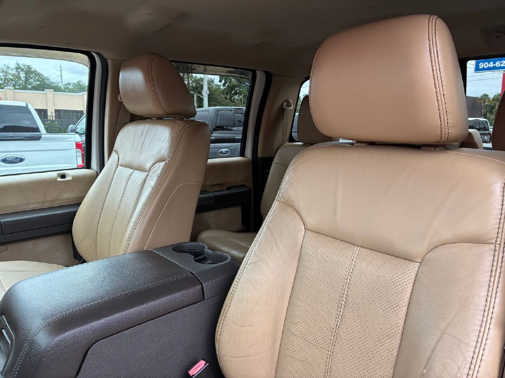 Photo 11 of this FORD F350 SUPER DUTY