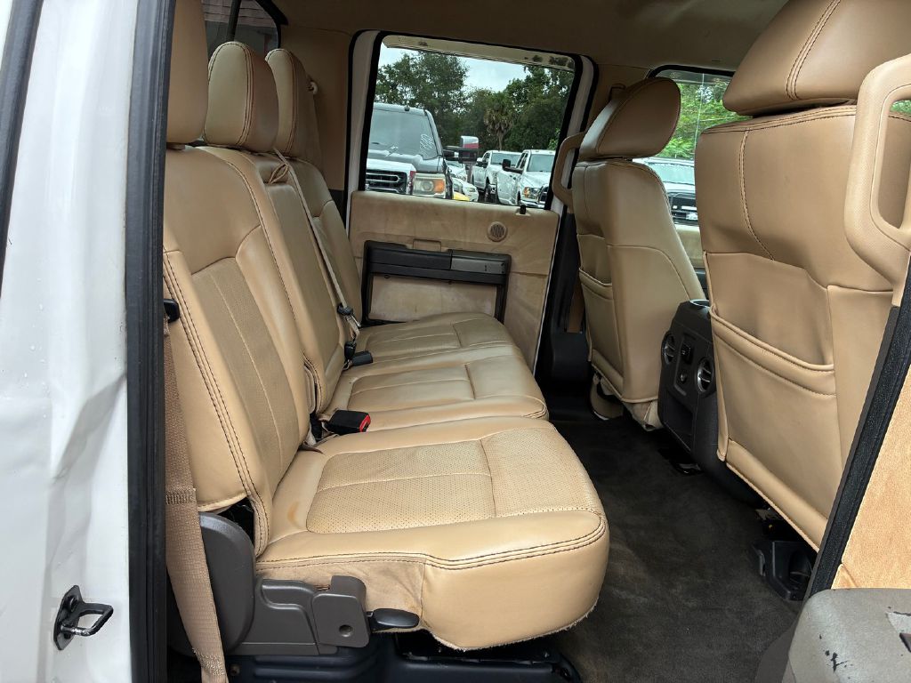 Photo 13 of this FORD F350 SUPER DUTY