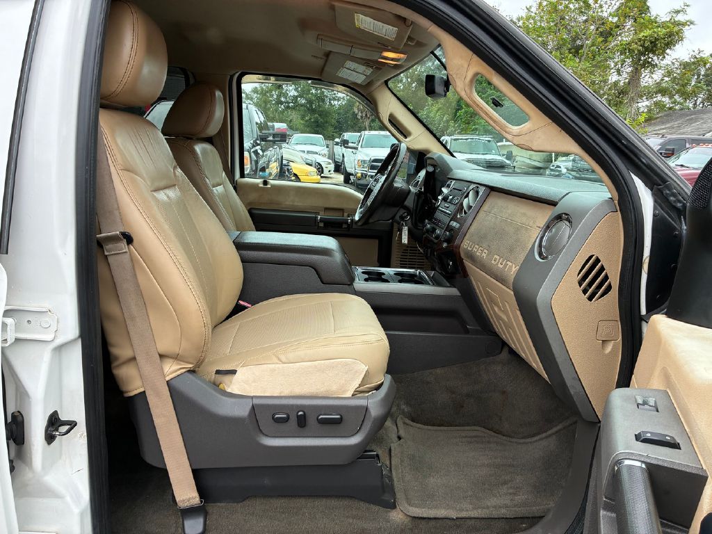 Photo 14 of this FORD F350 SUPER DUTY
