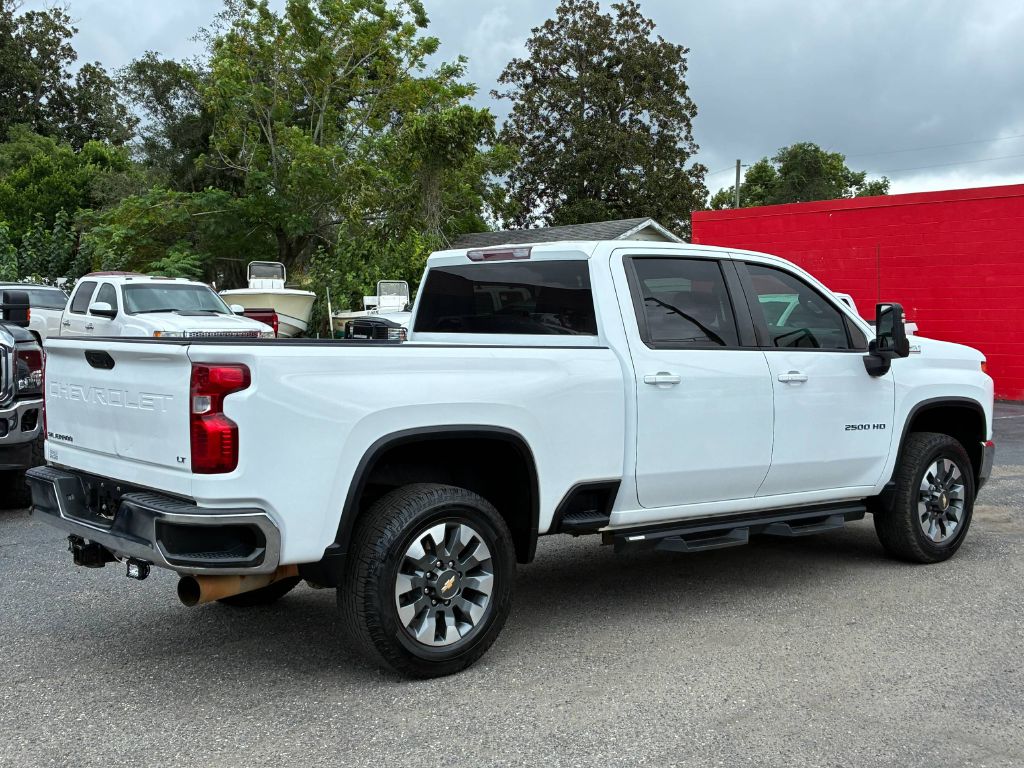 Photo 6 of this CHEVROLET SILVERADO 2500