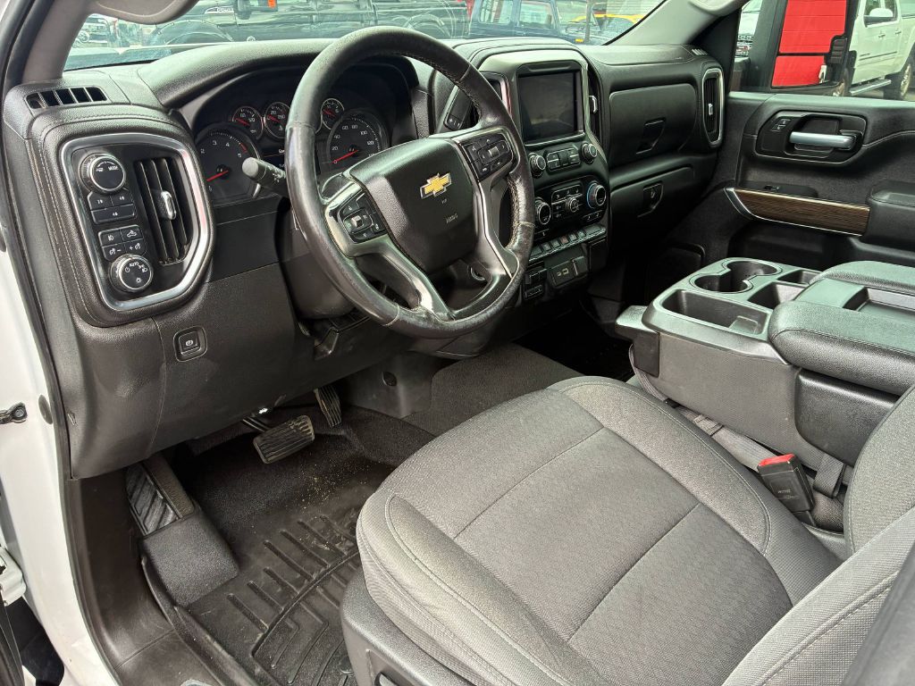 Photo 10 of this CHEVROLET SILVERADO 2500