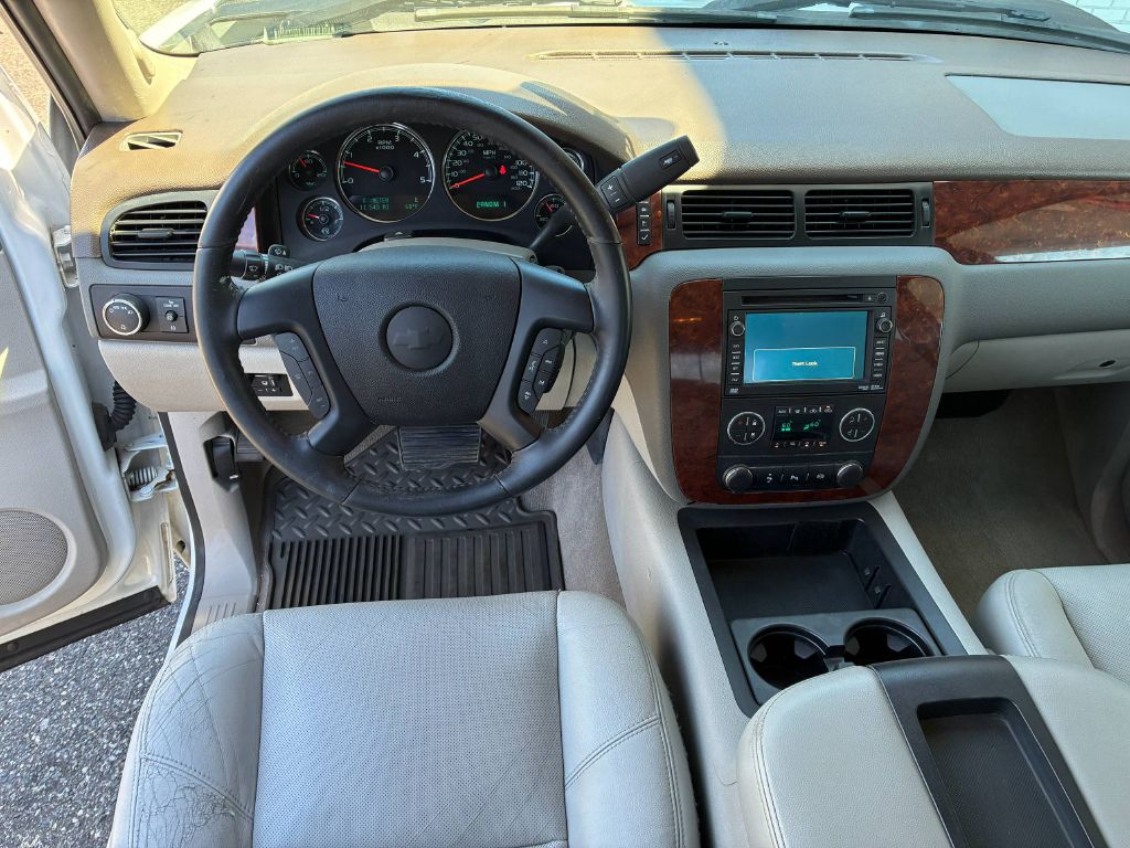 Photo 18 of this CHEVROLET SILVERADO 3500