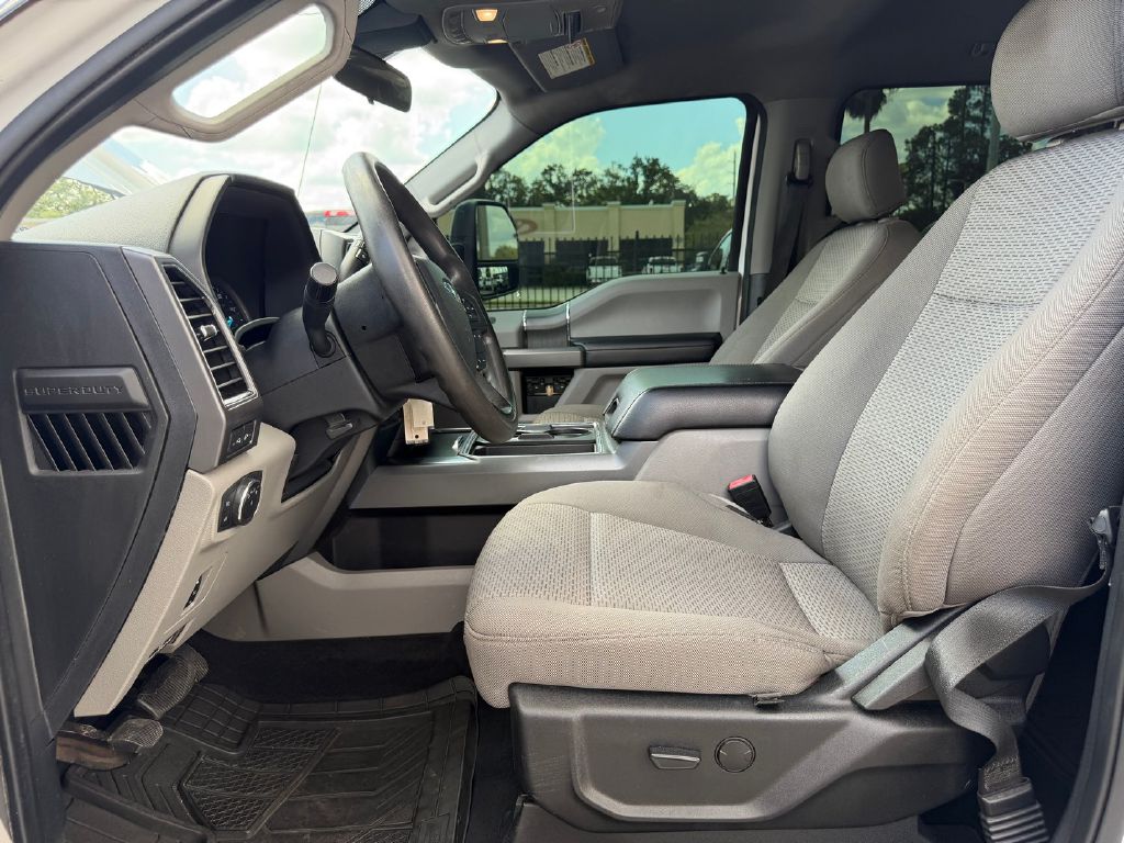 Photo 15 of this FORD F250 SUPER DUTY