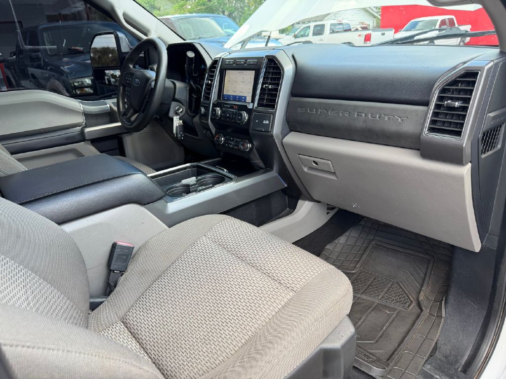 Photo 21 of this FORD F250 SUPER DUTY