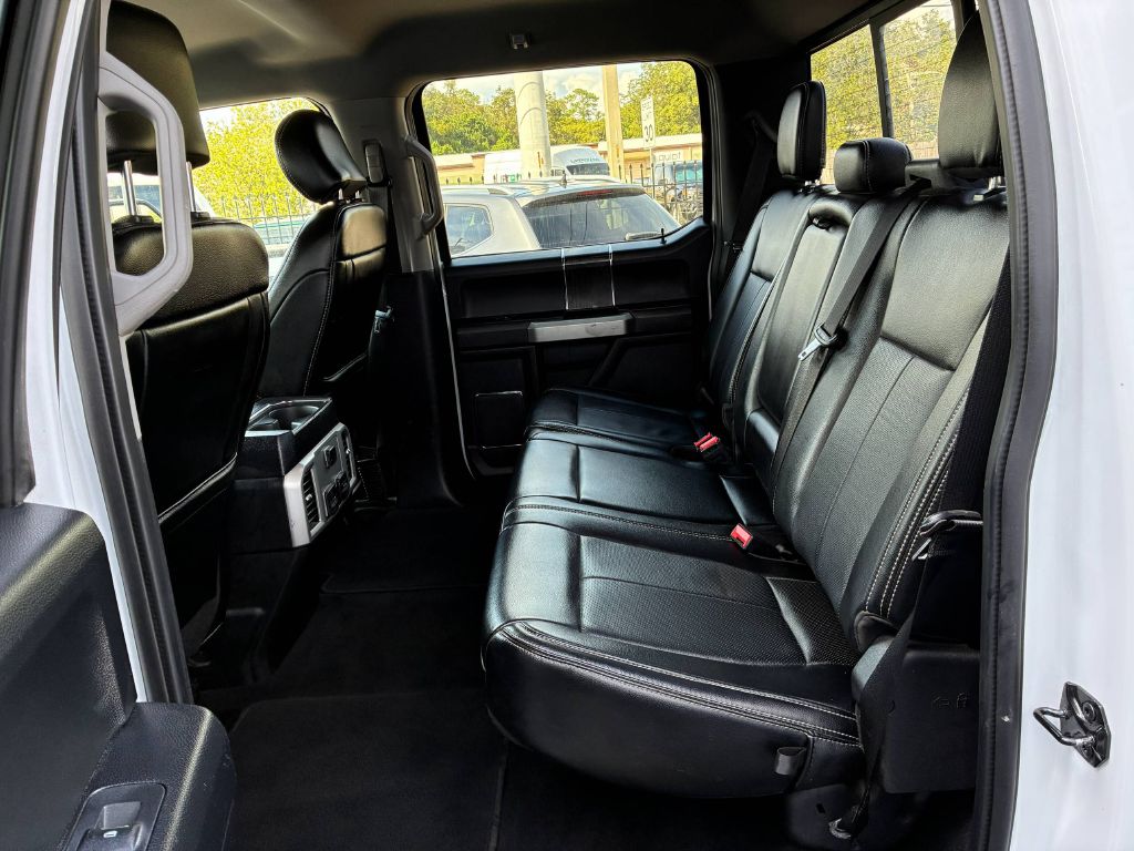 Photo 13 of this FORD F250 SUPER DUTY