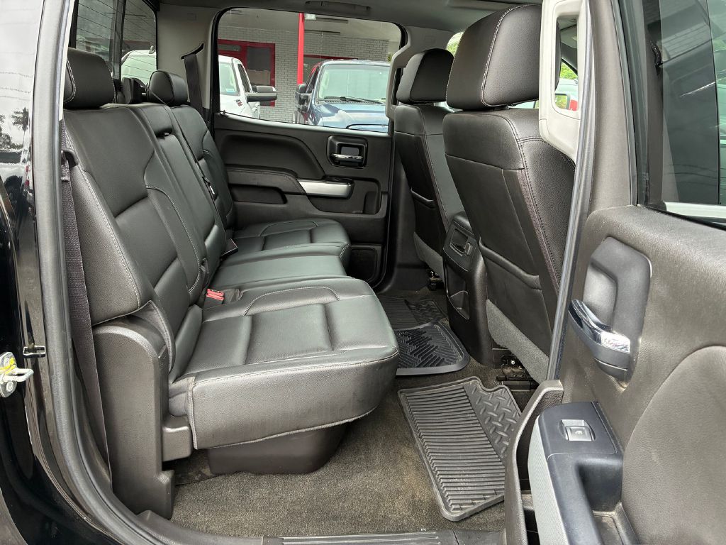 Photo 14 of this CHEVROLET SILVERADO 2500