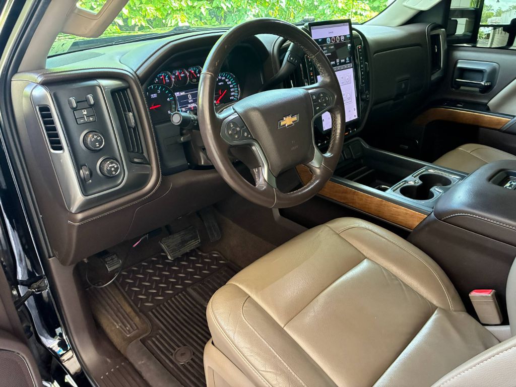 Photo 10 of this CHEVROLET SILVERADO 2500