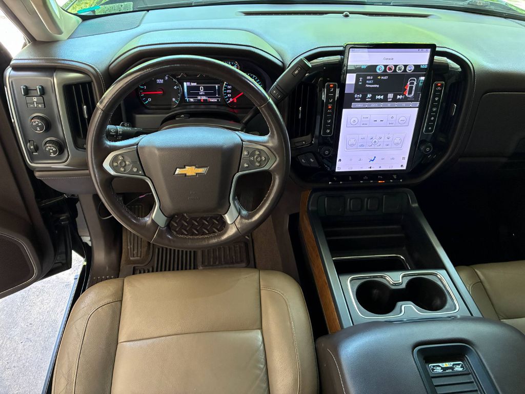 Photo 18 of this CHEVROLET SILVERADO 2500