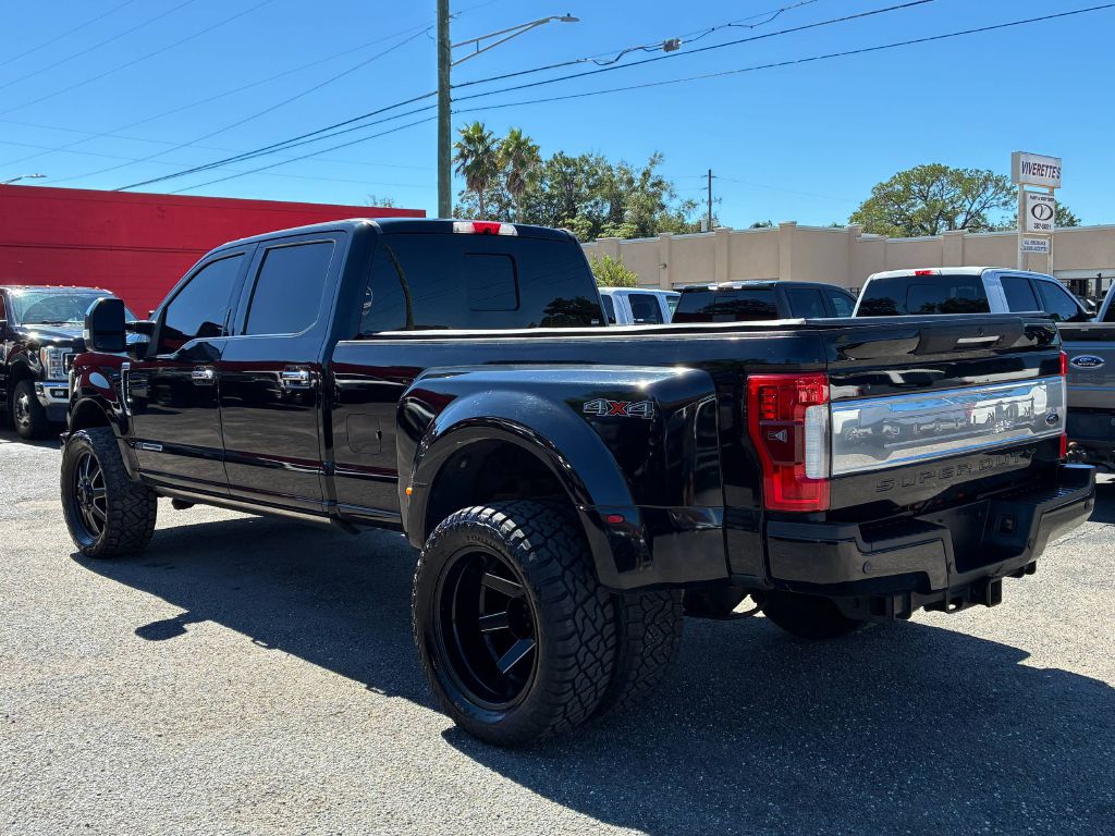Photo 3 of this FORD F350 SUPER DUTY