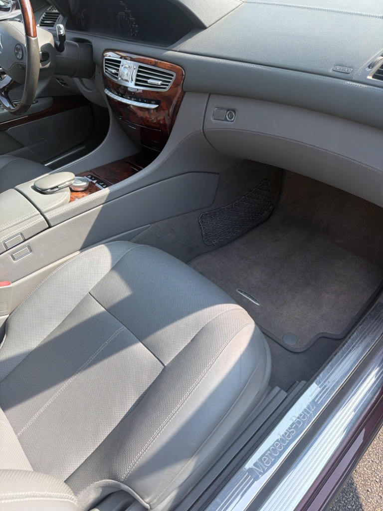 Photo 7 of this MERCEDES-BENZ CL