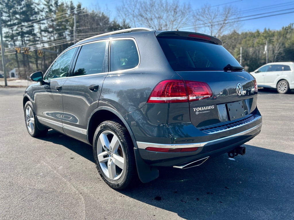 Photo 5 of this VOLKSWAGEN TOUAREG