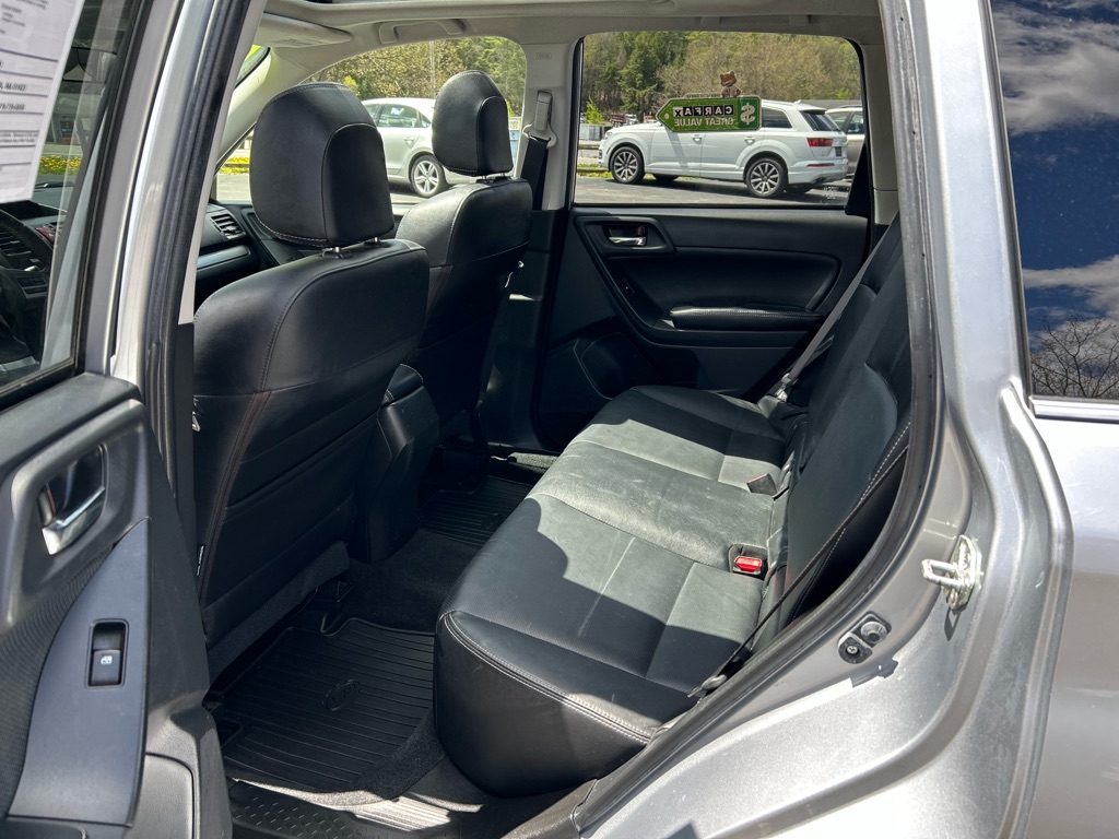 Photo 21 of this SUBARU FORESTER