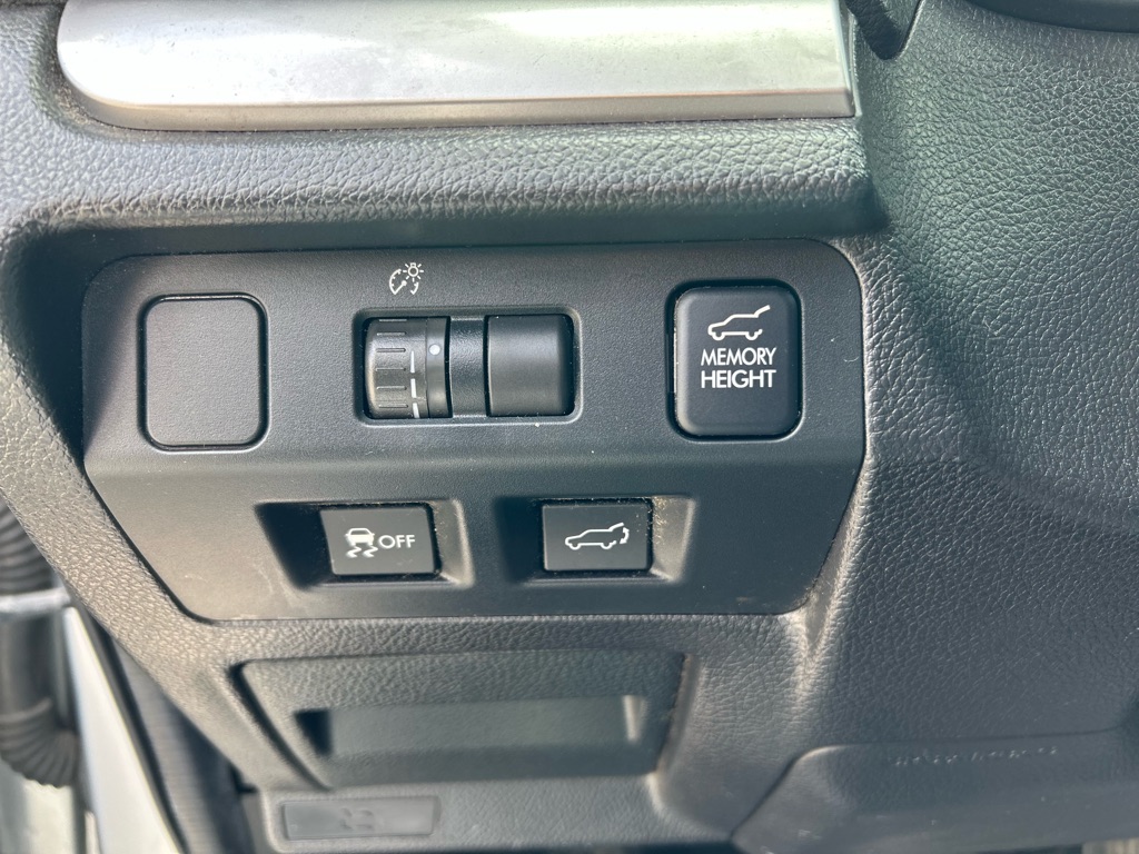 Photo 14 of this SUBARU FORESTER