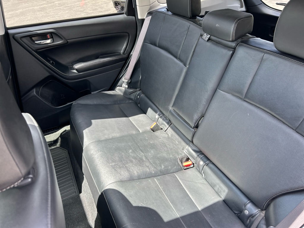 Photo 22 of this SUBARU FORESTER