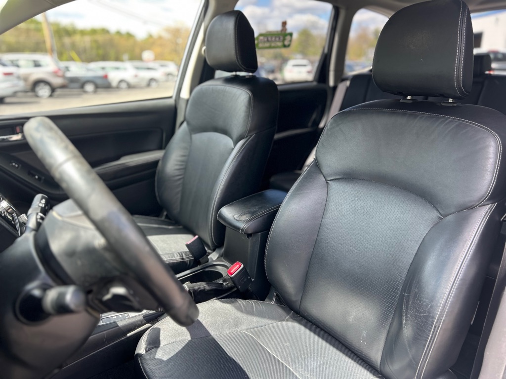 Photo 11 of this SUBARU FORESTER