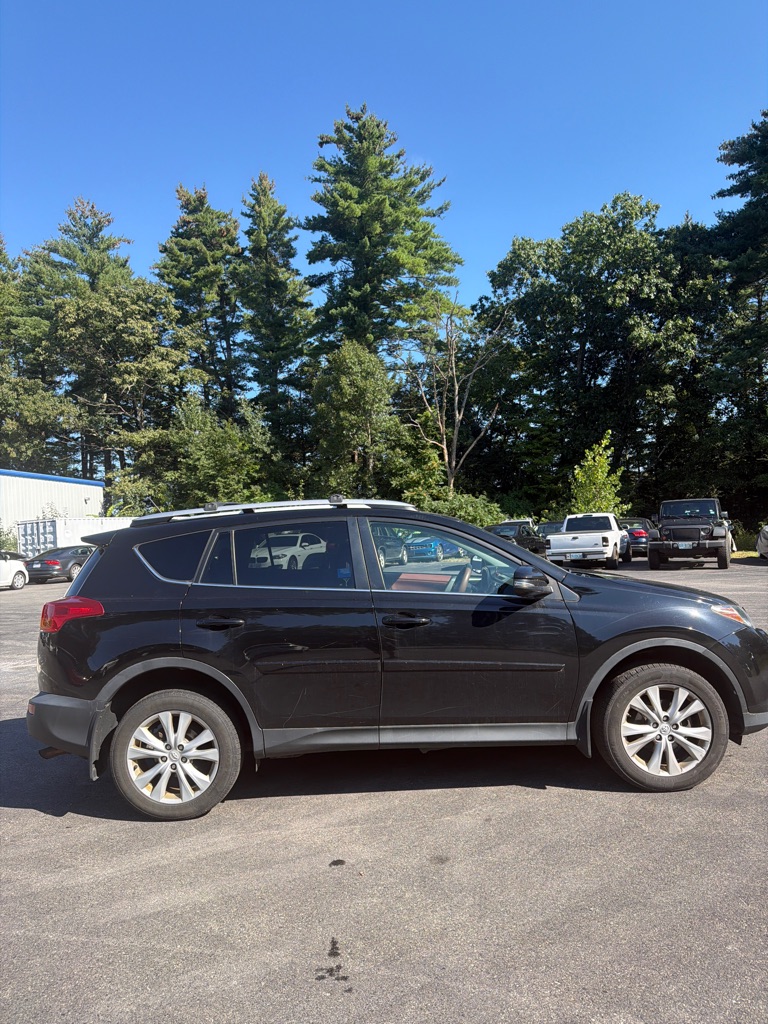 Photo 4 of this TOYOTA RAV4