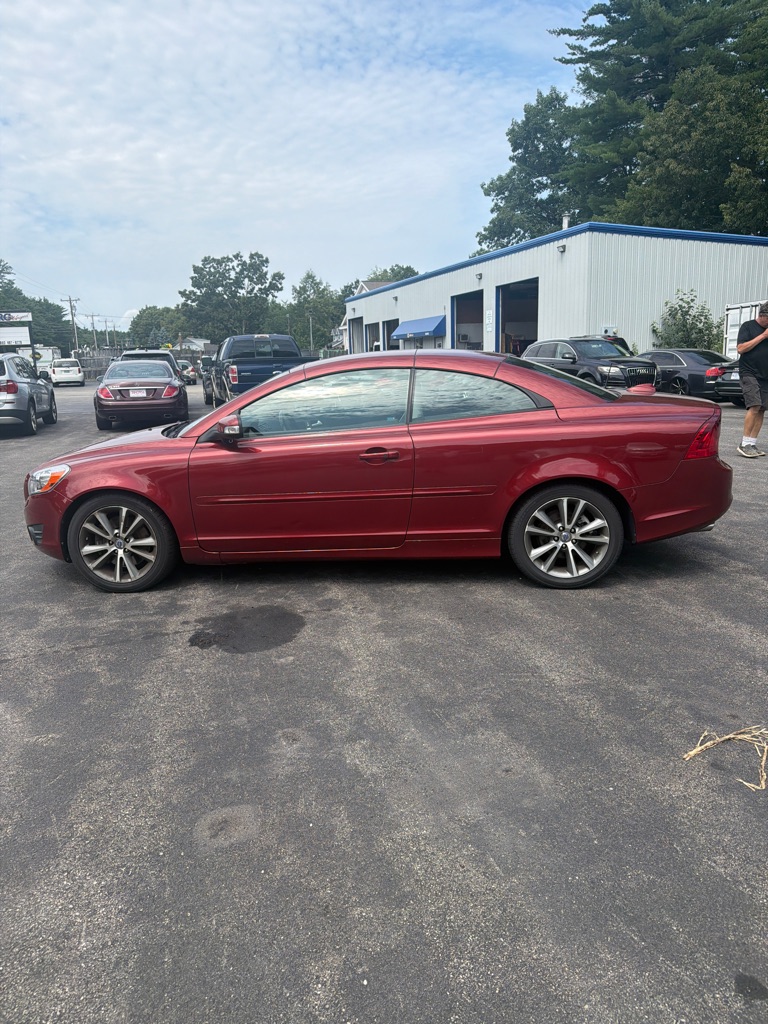Photo 9 of this VOLVO C70