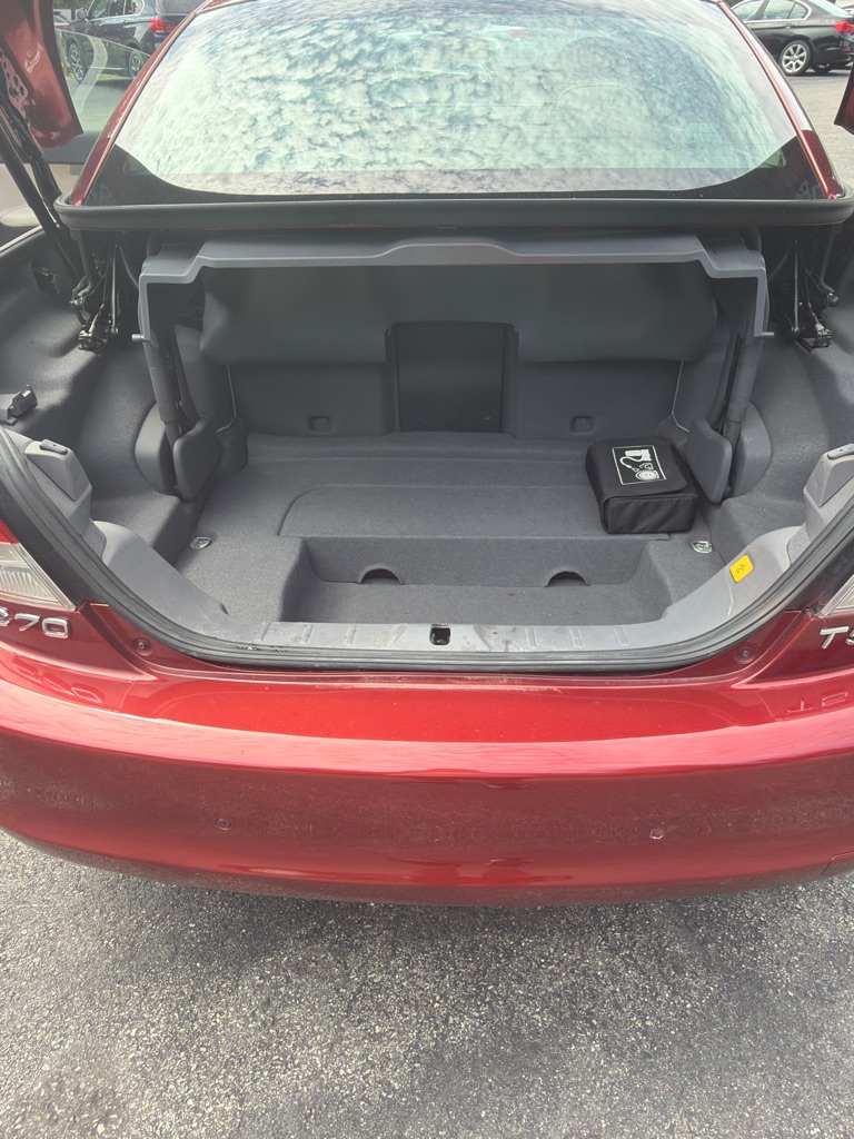Photo 16 of this VOLVO C70