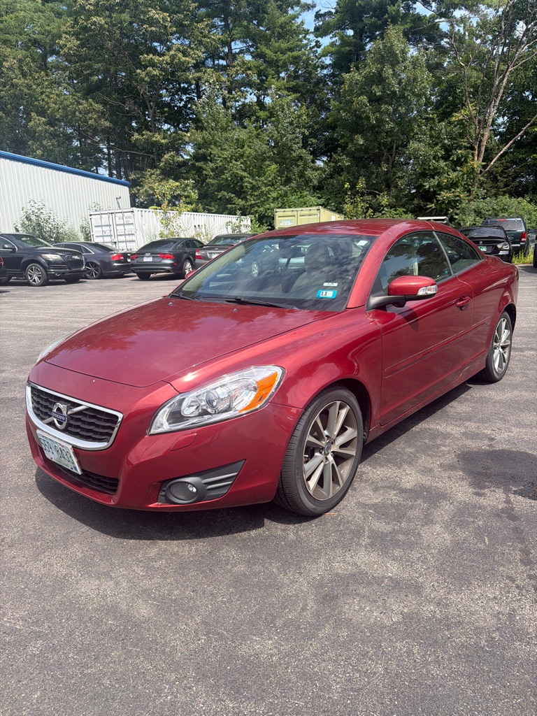 2012 VOLVO C70