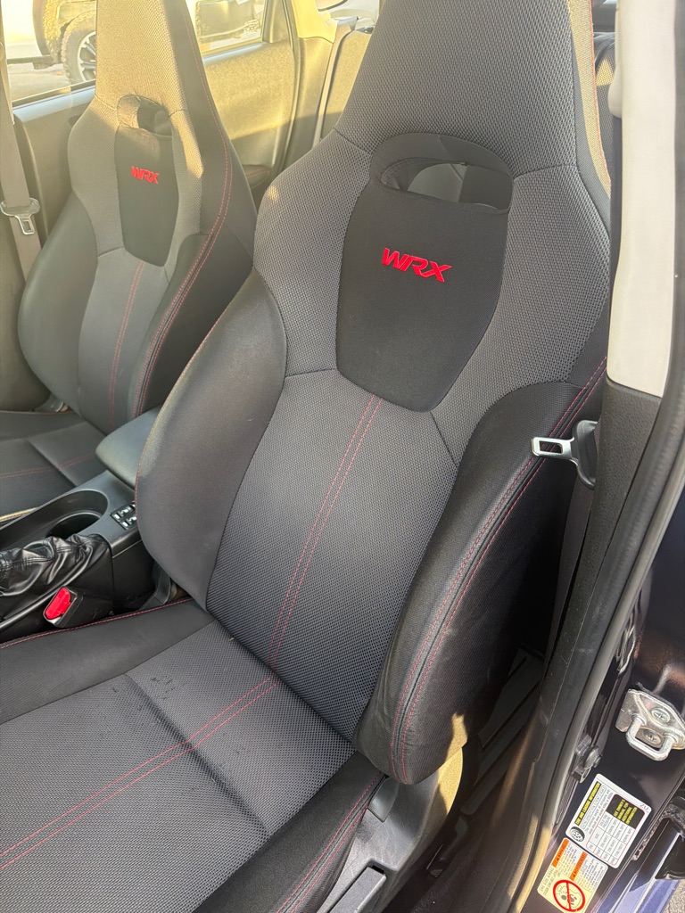 Photo 14 of this SUBARU IMPREZA