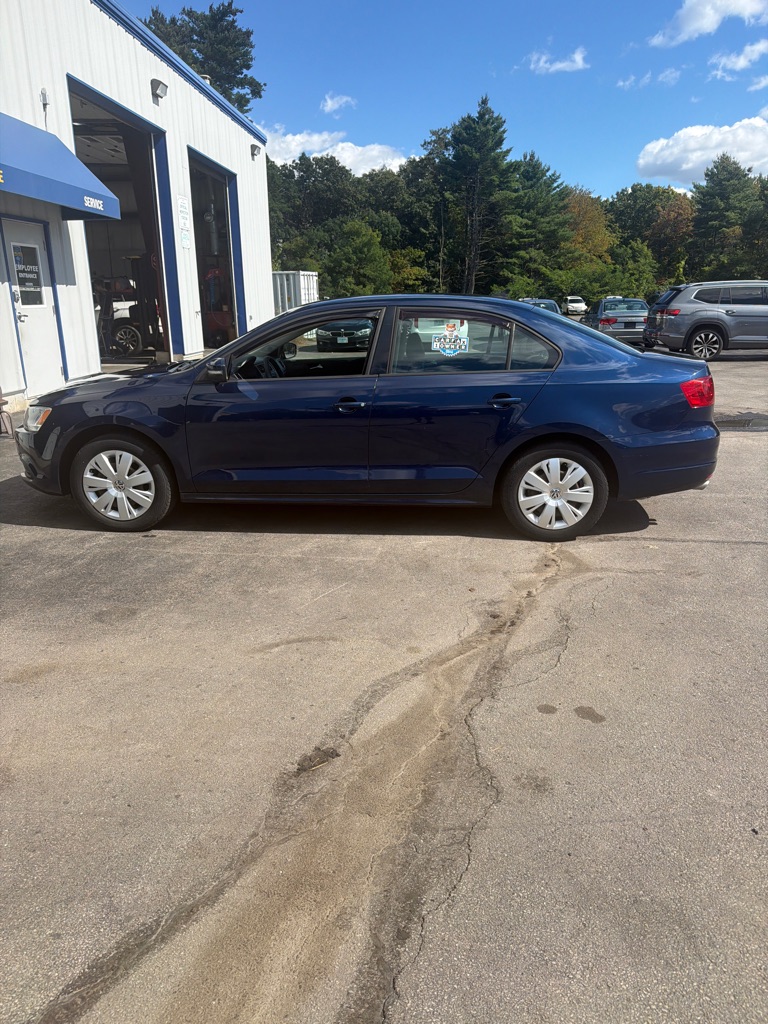 Photo 10 of this VOLKSWAGEN JETTA