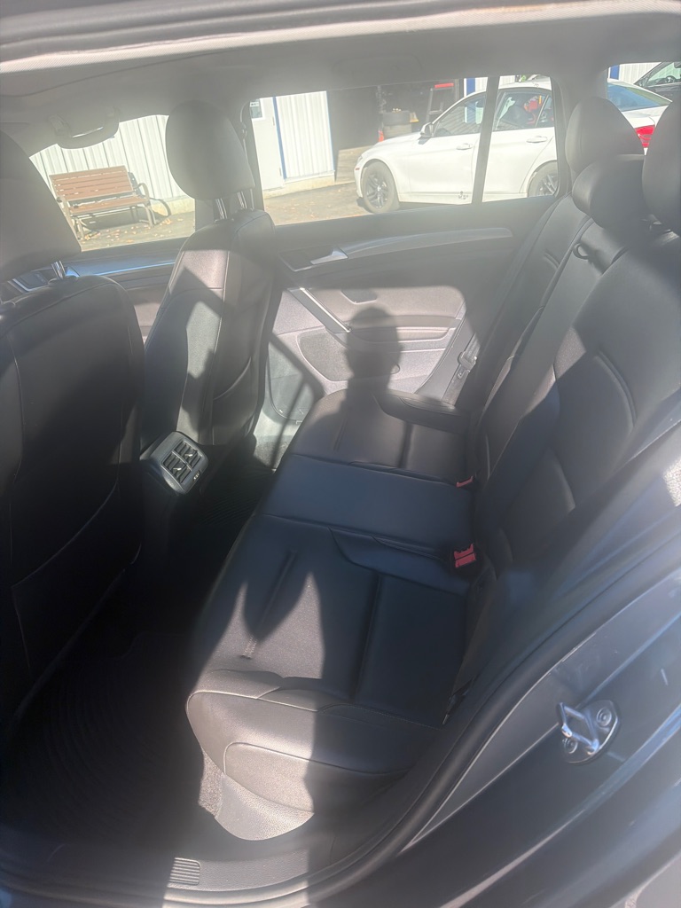 Photo 12 of this VOLKSWAGEN GOLF ALLTRACK