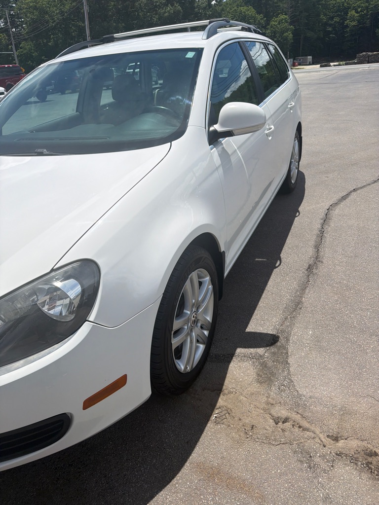 Photo 5 of this VOLKSWAGEN JETTA