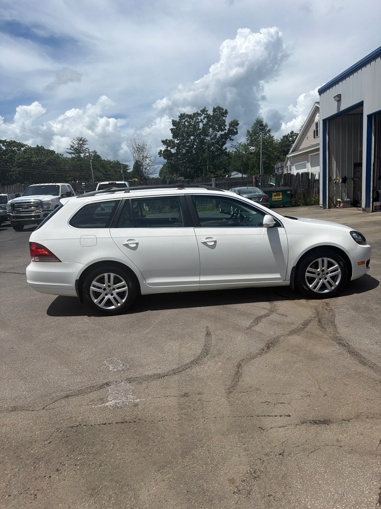 Photo 6 of this VOLKSWAGEN JETTA