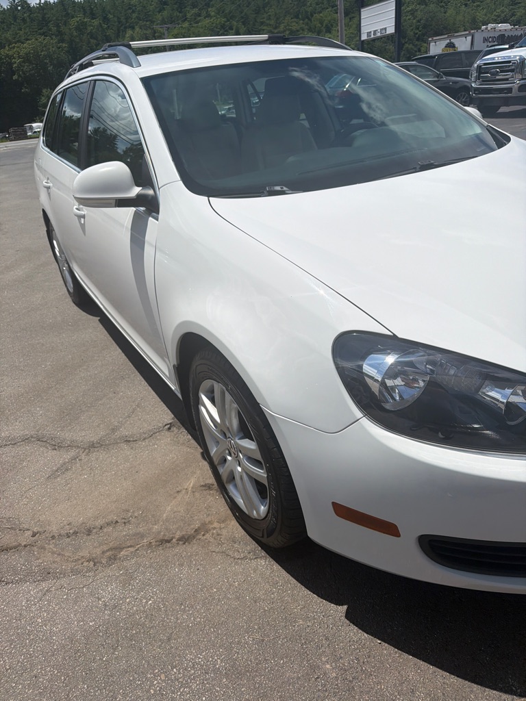 Photo 7 of this VOLKSWAGEN JETTA