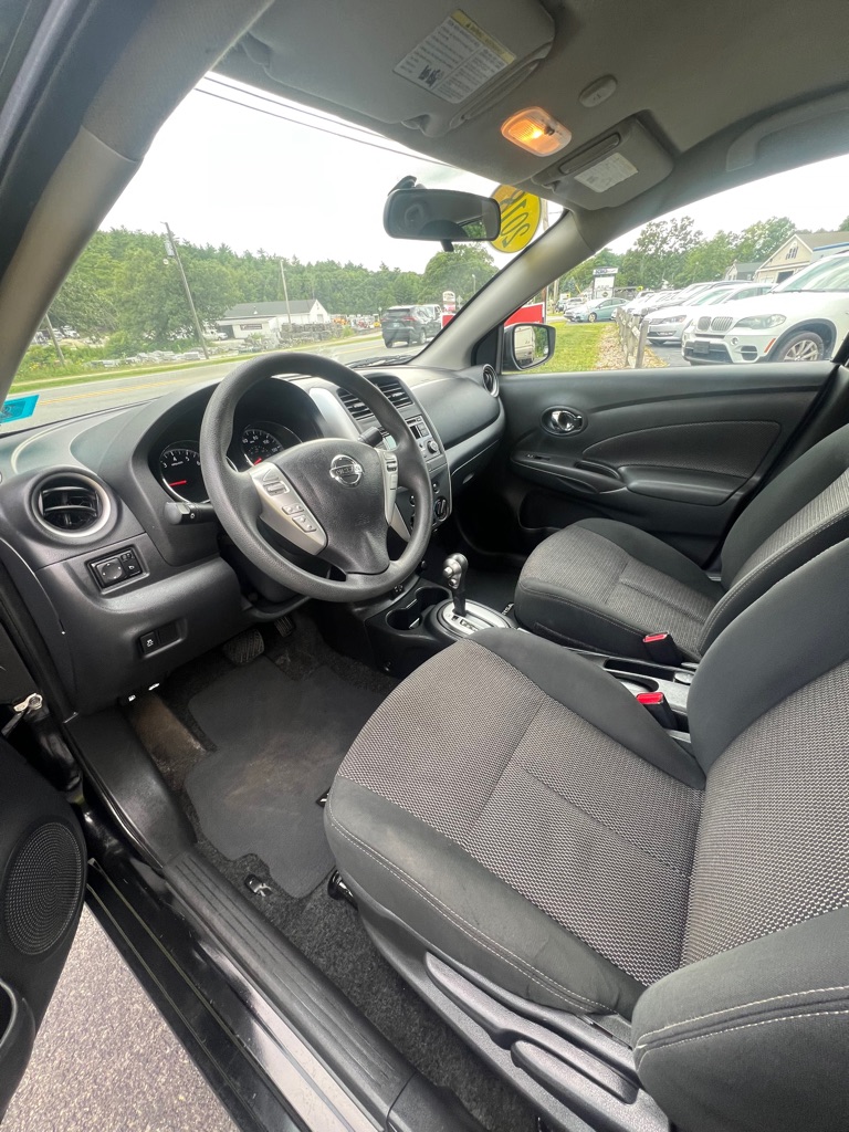 Photo 7 of this NISSAN VERSA