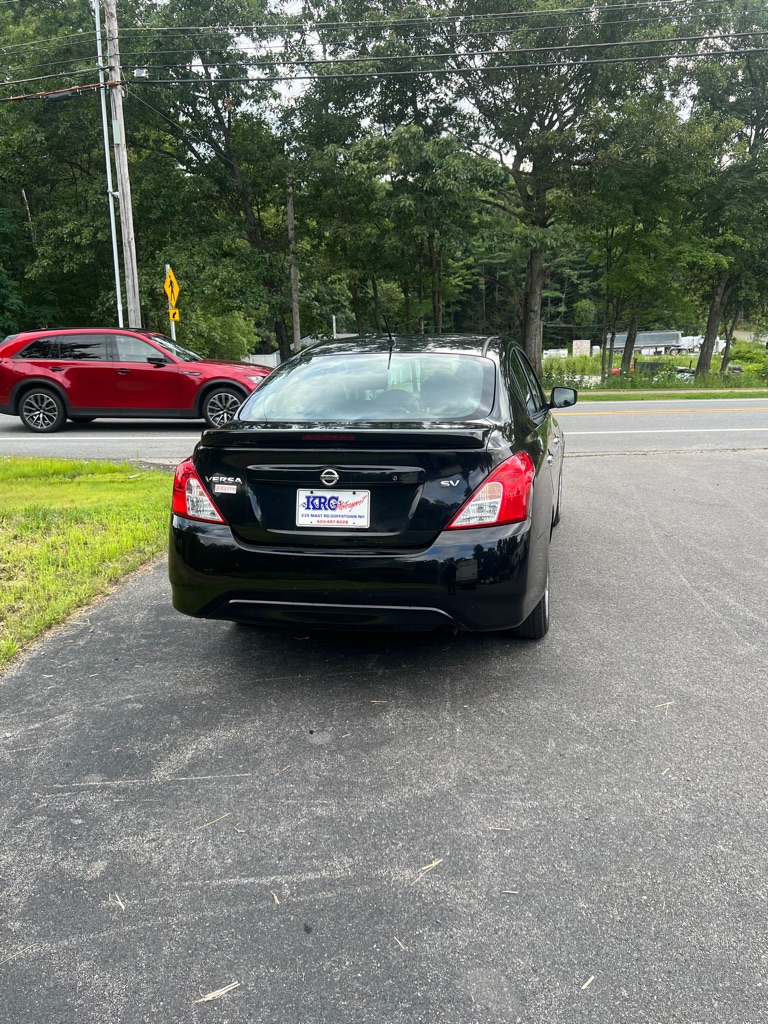 Photo 5 of this NISSAN VERSA