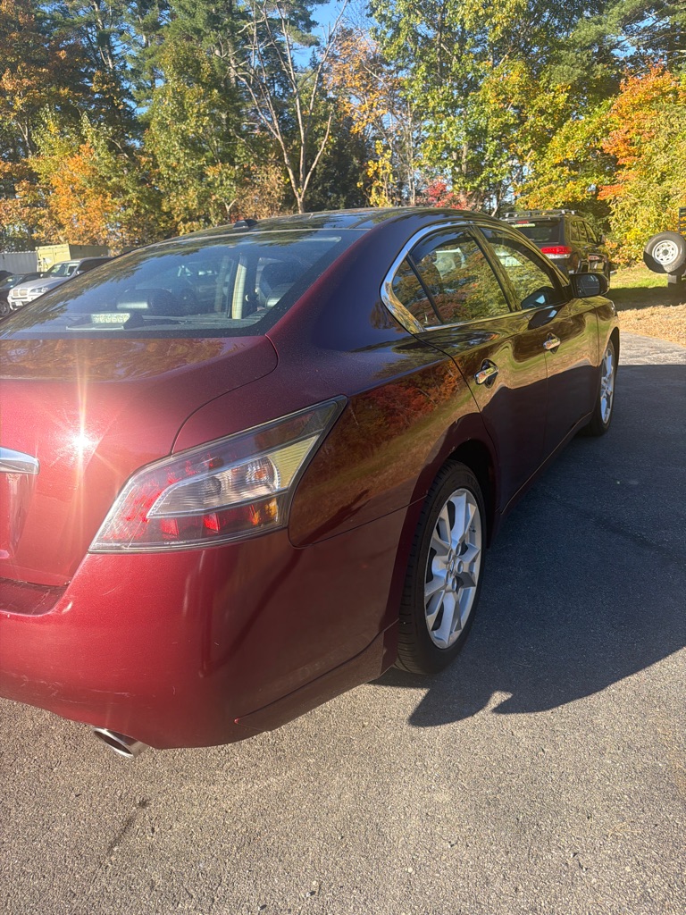 Photo 5 of this NISSAN MAXIMA