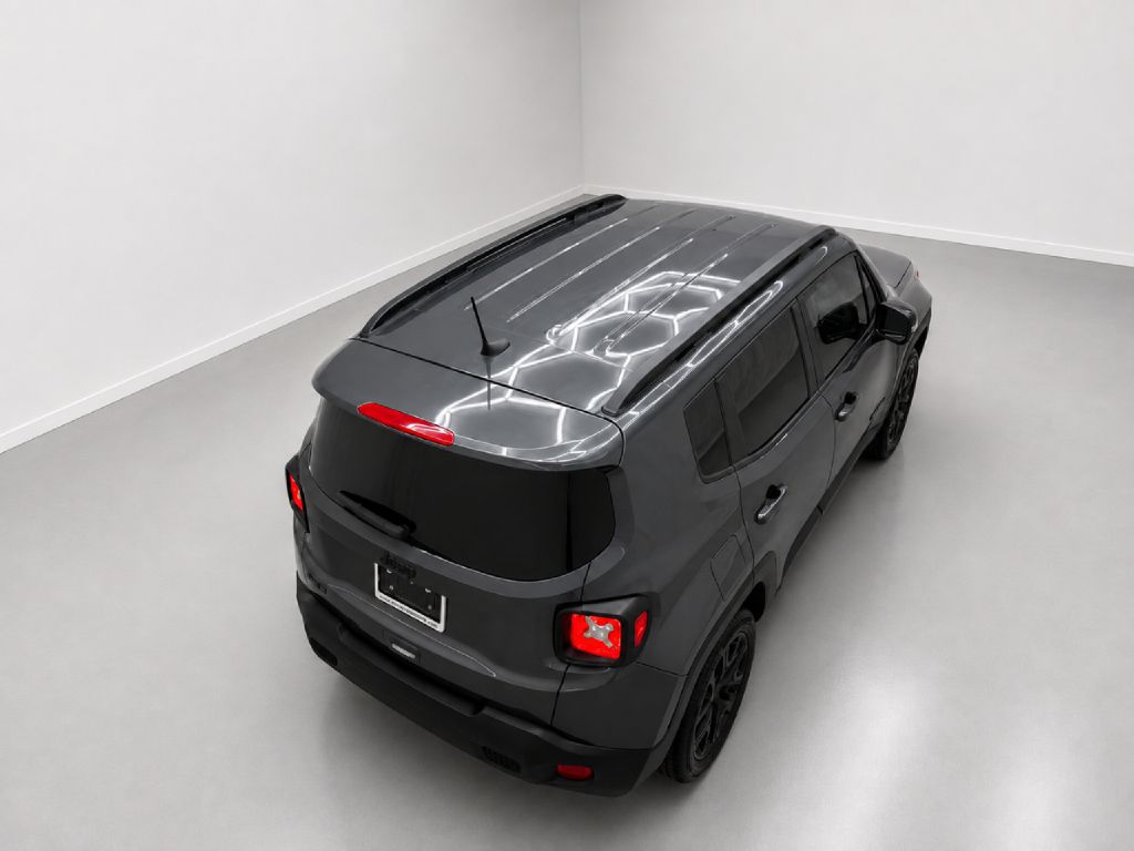 Photo 33 of this JEEP RENEGADE