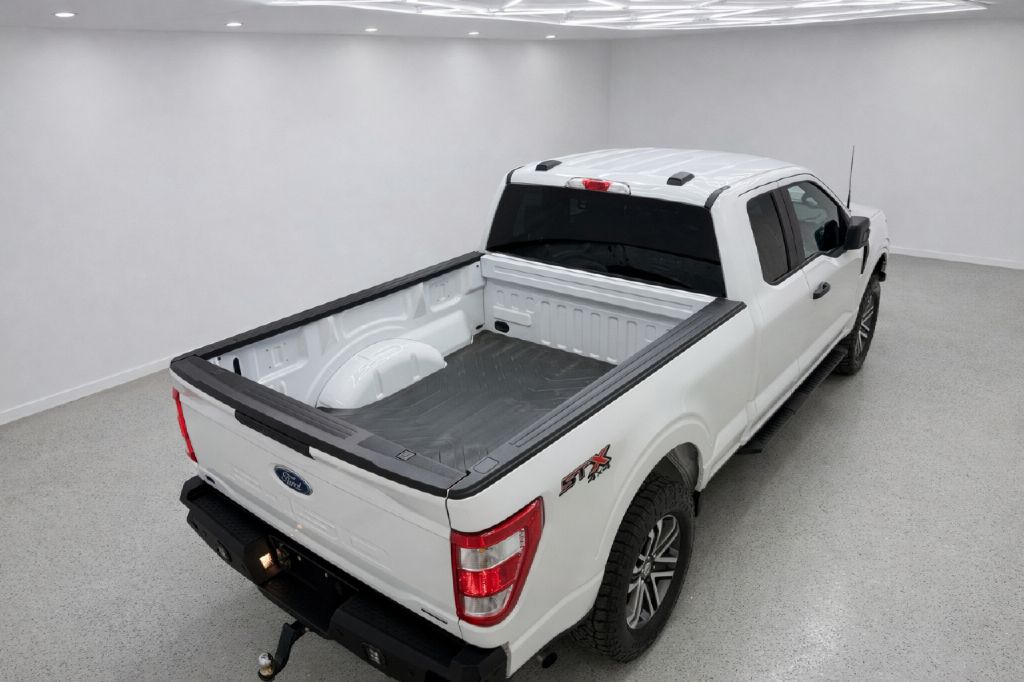 Photo 31 of this FORD F150
