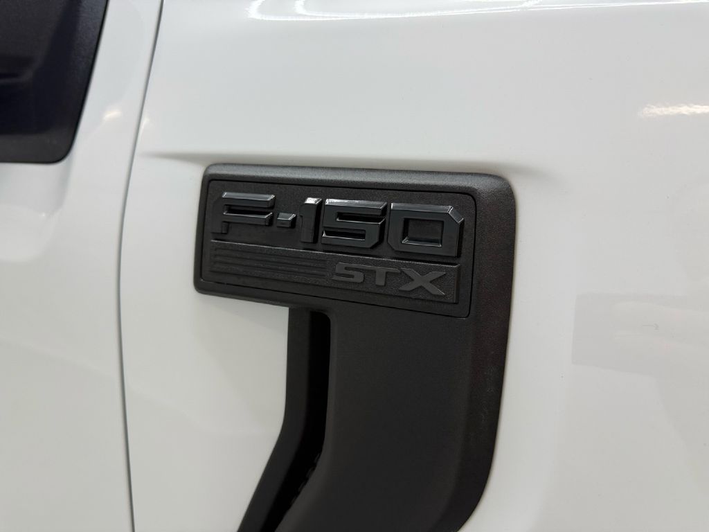 Photo 34 of this FORD F150