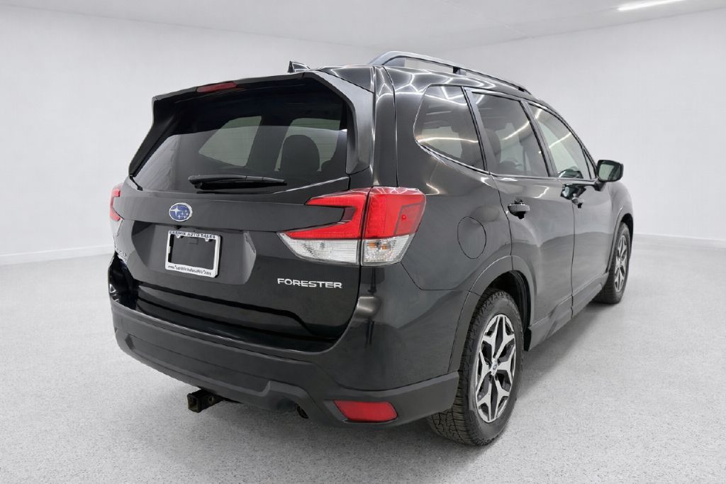 Photo 3 of this SUBARU FORESTER