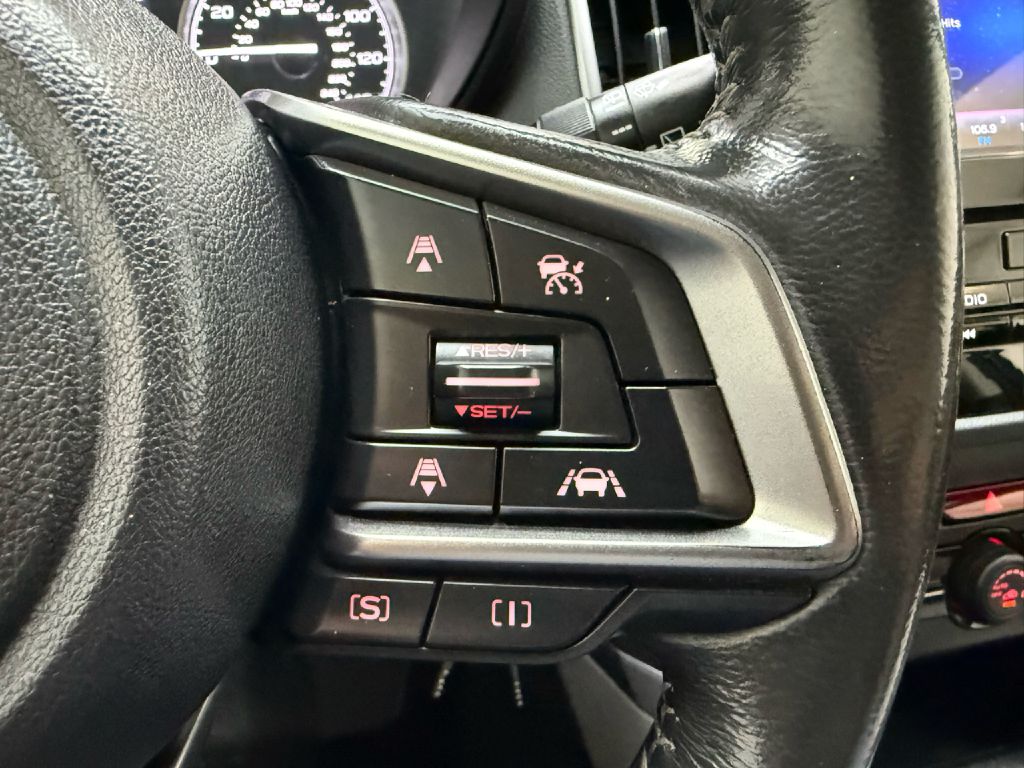 Photo 15 of this SUBARU FORESTER